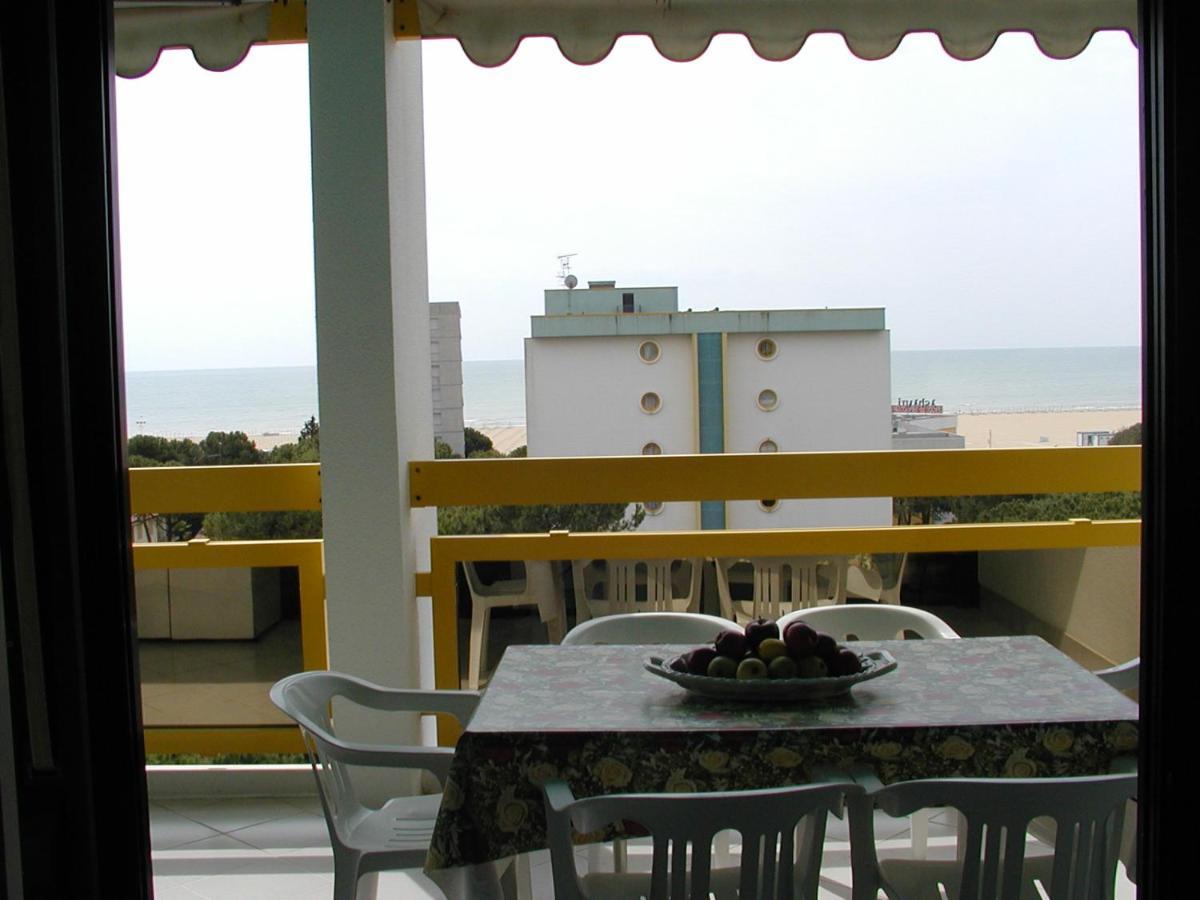 Complesso Solarium Apartment Bibione Luaran gambar