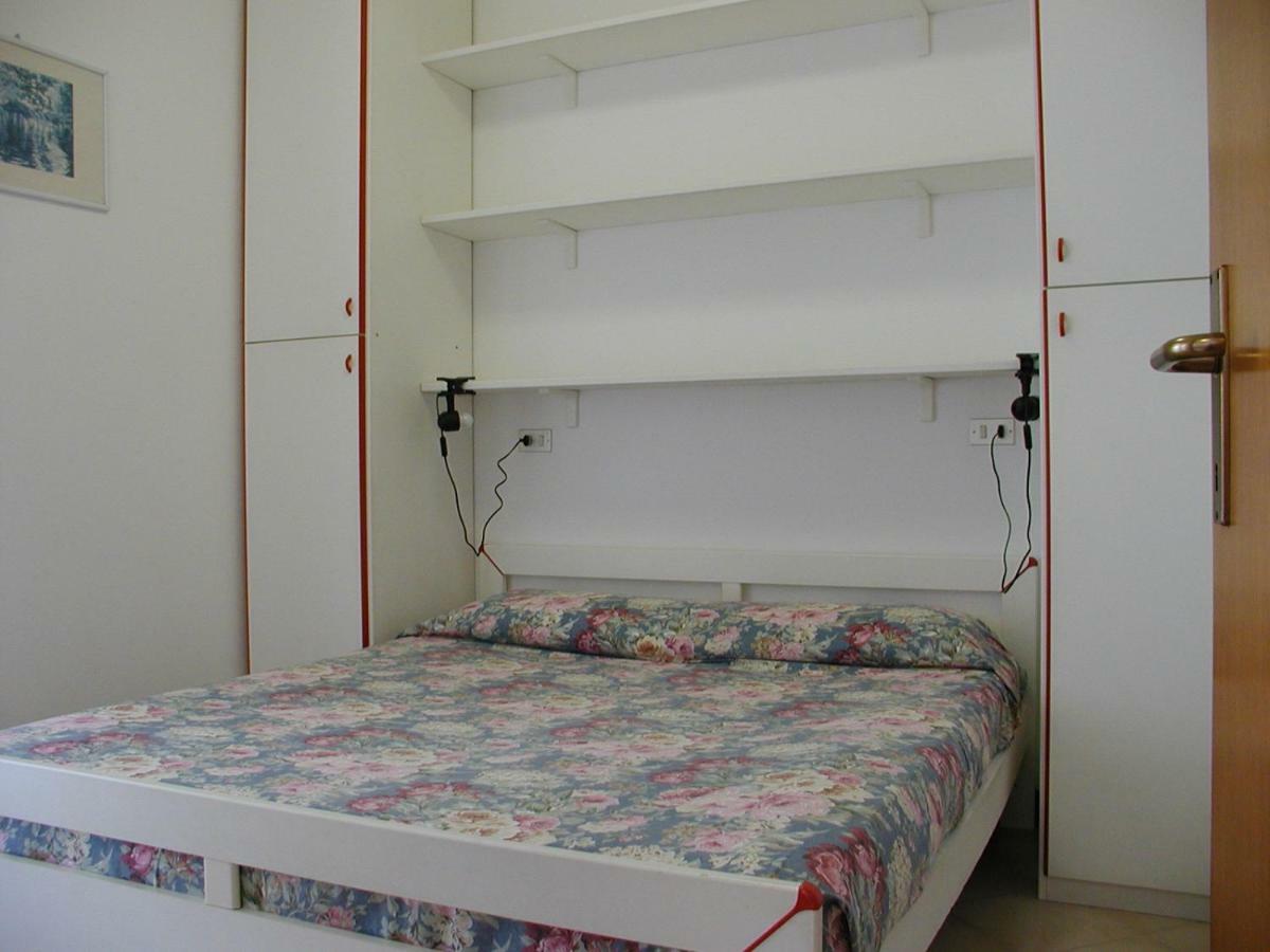 Complesso Solarium Apartment Bibione Luaran gambar